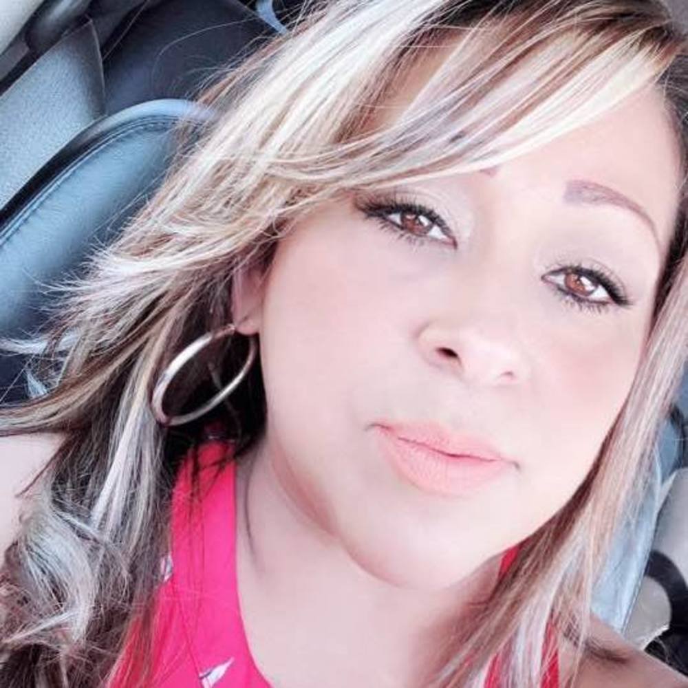 Meet your Posher, Flora